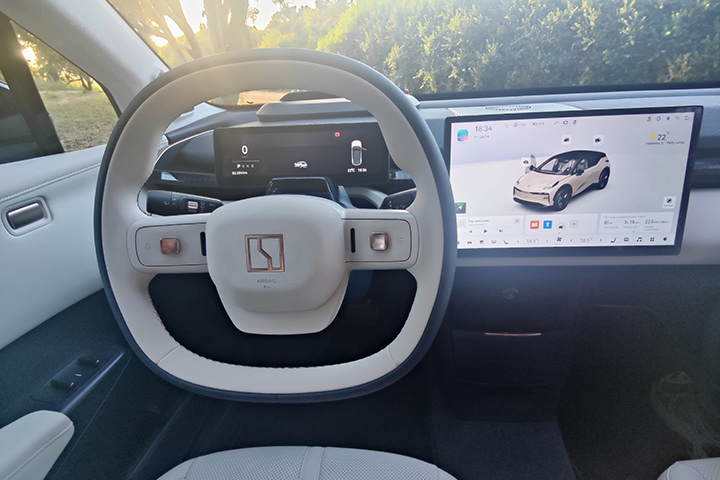 זיקר X קריפטון ZEEKR X KRYPTON פנים הרכב