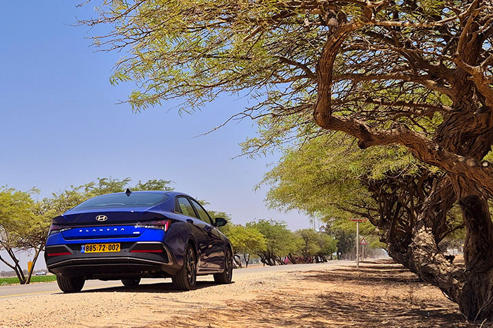 יונדאי אלנטרה היברידית