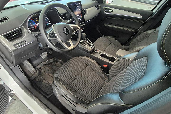 פנים הרכב - קארדייט - E-TECH Hybrid רנו ארקנה