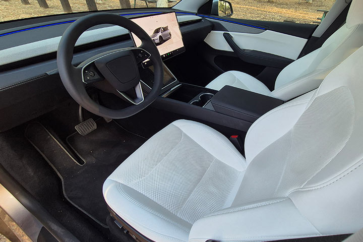 cardate - החדשה - פנים הרכב Y טסלה מודל