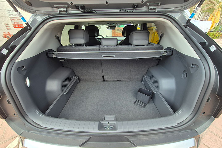 קיה בהשקה - תא מטען - קארדייט KIA EV3