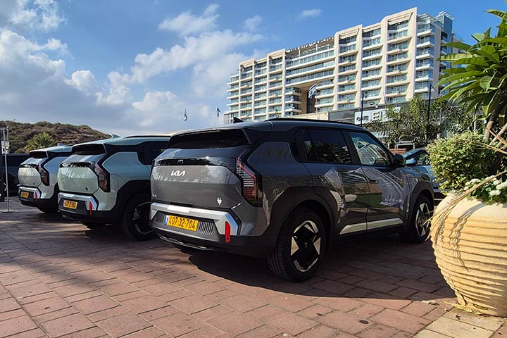 קיה בהשקה - קארדייט KIA EV3