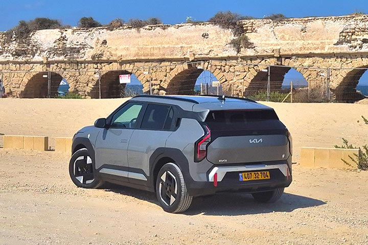 קיה במבחן דרכים - קארדייט KIA EV3
