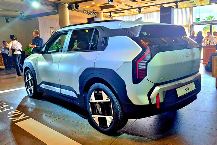 car date - קיה בהשקה KIA EV3