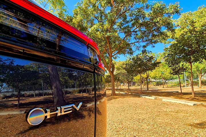 טויוטה קורולה קרוס המעודכנת - cardate