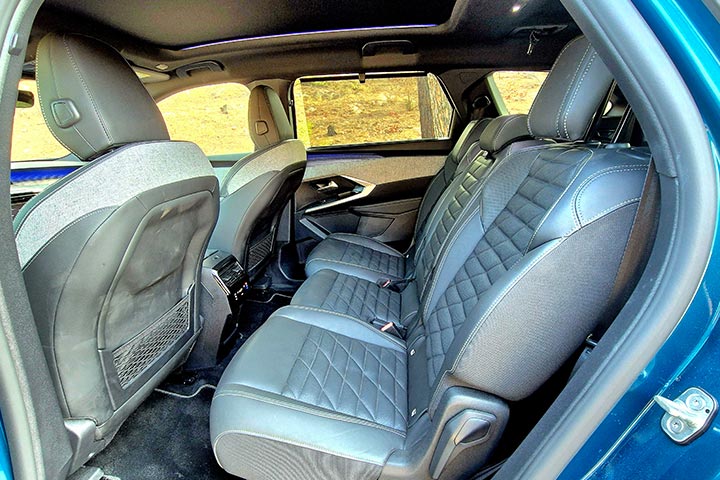 cardate - מושב שני - PEUGEOT 5008 פיג'ו