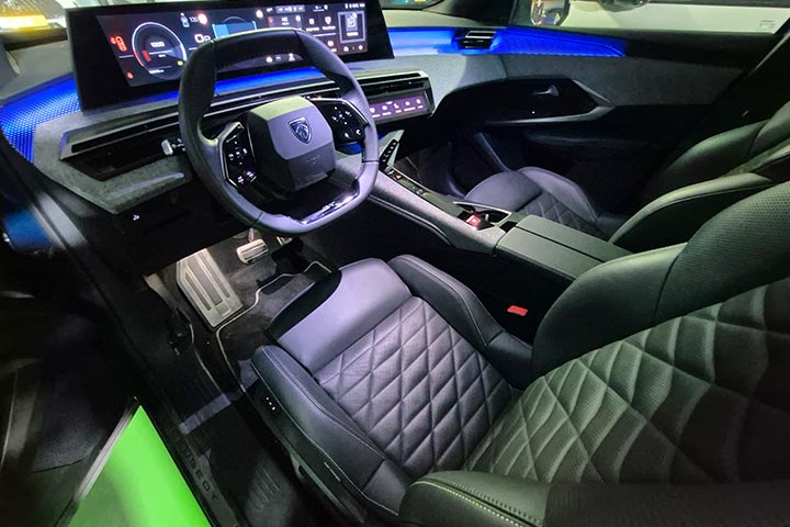 cardate - פנים הרכב - PEUGEOT 5008 פיג'ו