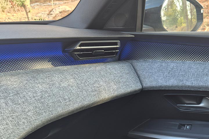 cardate - פנים הרכב - PEUGEOT 5008 פיג'ו