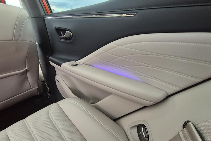 car date - פנים הרכב - GAC AION V איון