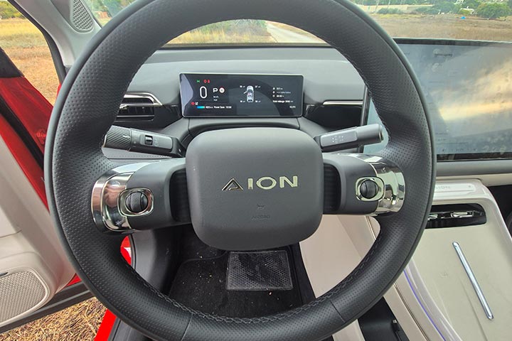 cardate - פנים הרכב - GAC AION V איון