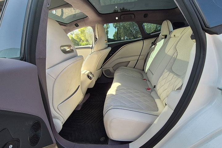 cardate - מושב אחורי - AVATR 11 אוואטר