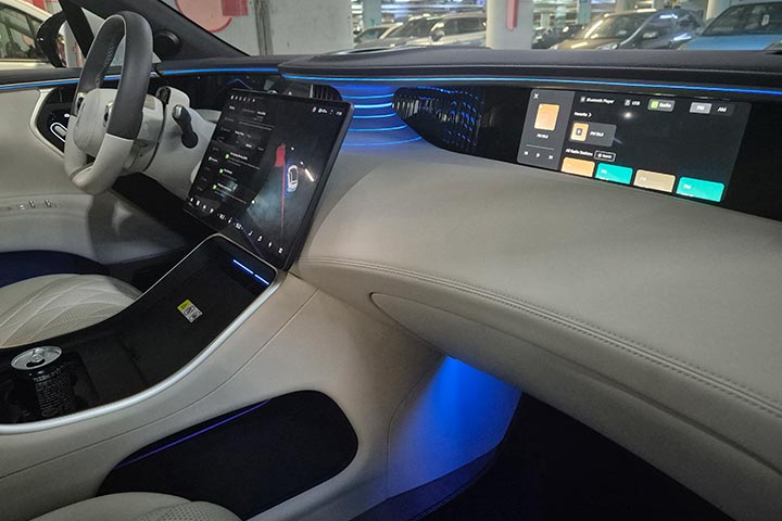 car date - פנים הרכב - AVATR 11 אוואטר