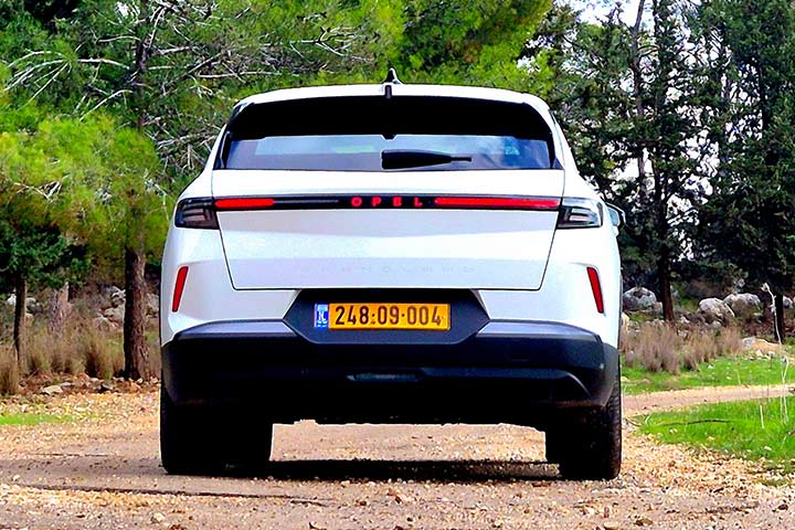 car date - אופל גרנדלנד - מבט אחורי OPEL Grandland