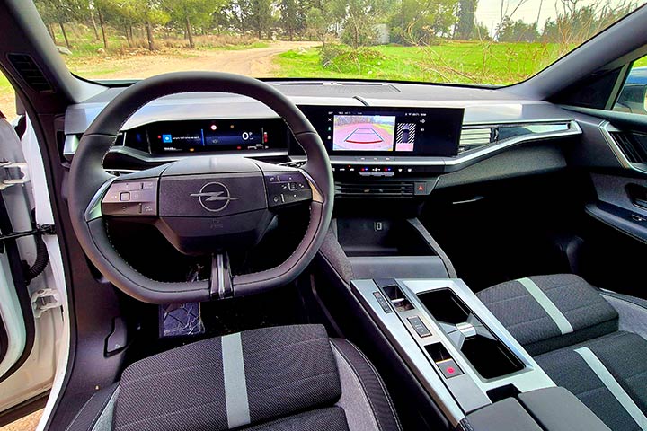 cardate - אופל גרנדלנד - פנים הרכב OPEL Grandland