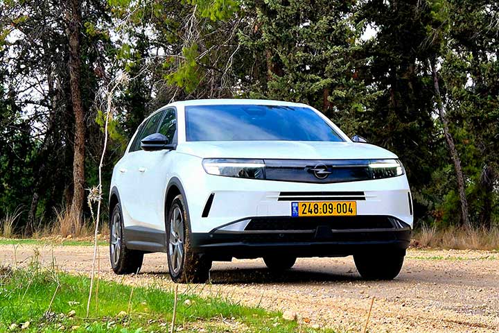 אופל גרנדלנד - קארדייט OPEL Grandland במבחן דרכים