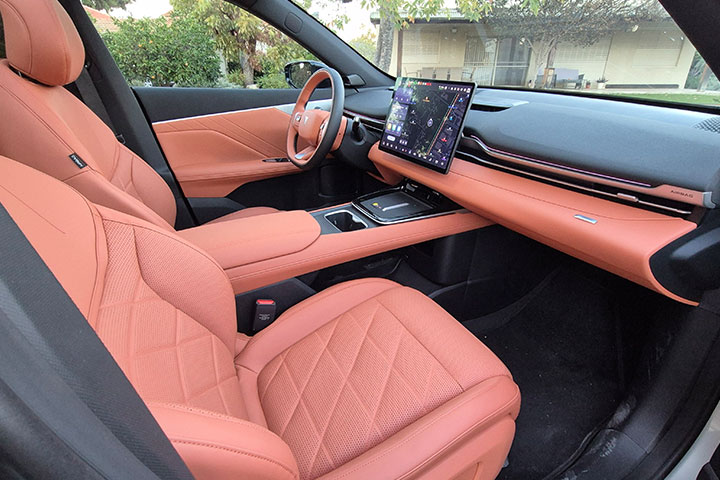 cardate - פנים הרכב - S05 צ'אנגאן דיפאל