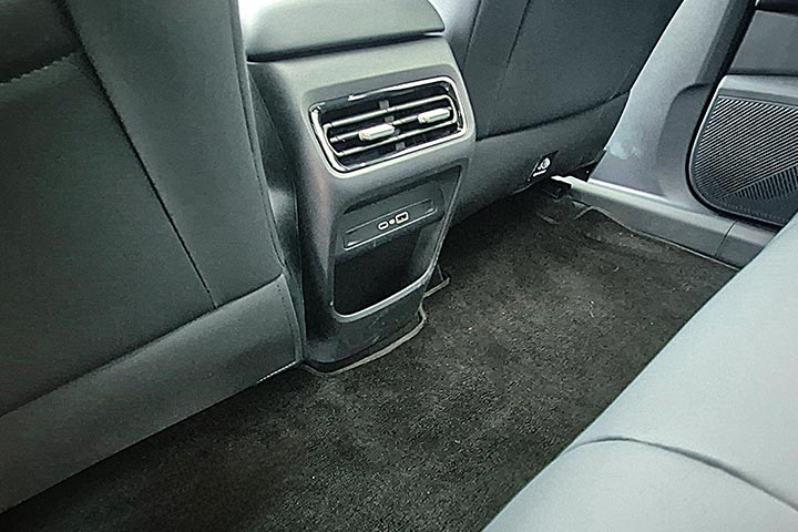 cardate - פנים הרכב - GEELY STARRAY ג'ילי