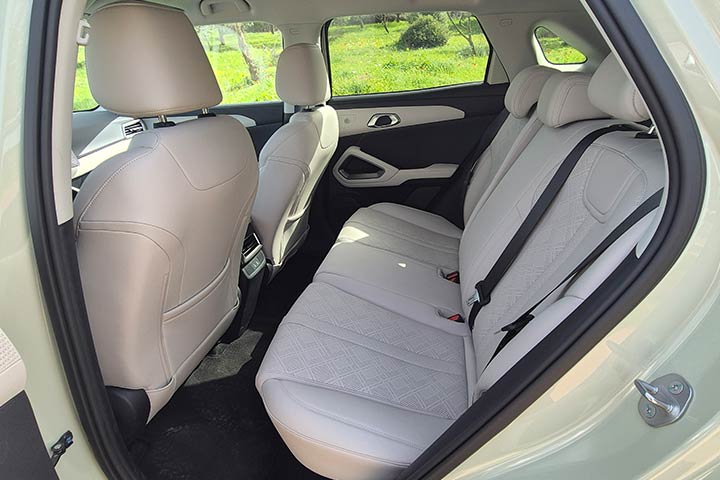 cardate - מושב אחורי - BYD ATTO 2 EV בי ויי די