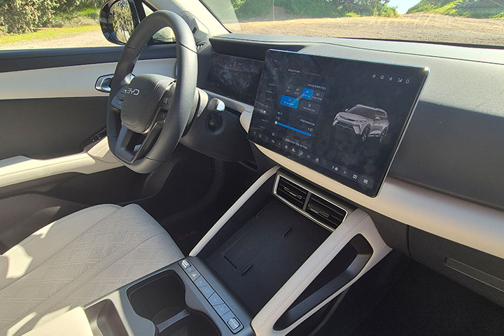 cardate - פנים הרכב - BYD ATTO 2 EV בי ויי די