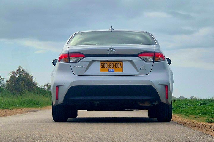 cardate - החדשה - מבט אחורי Toyota Corolla טויוטה קורולה