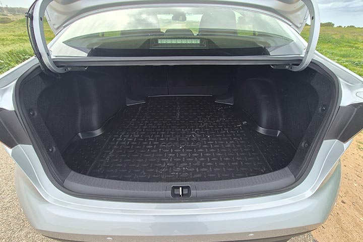 cardate - החדשה - תא מטען Toyota Corolla טויוטה קורולה