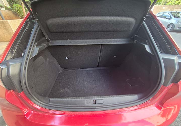 cardate - תא מטען - Peugeot 208 GT פיג'ו